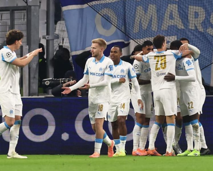 Newcastle's winning run ends with 2-1 loss at Marseille