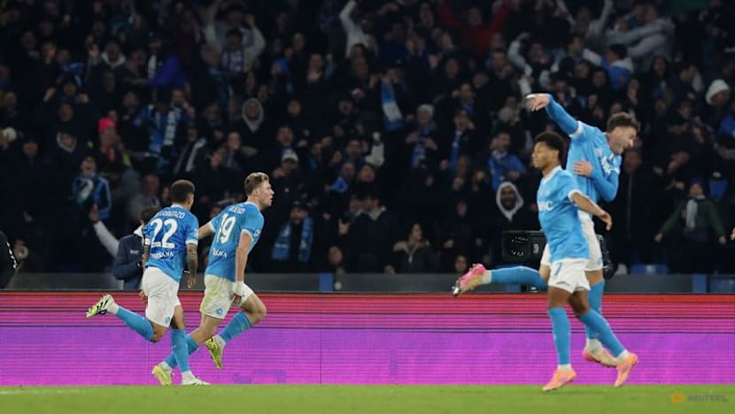 Napoli go top as Hojlund's double downs Juventus