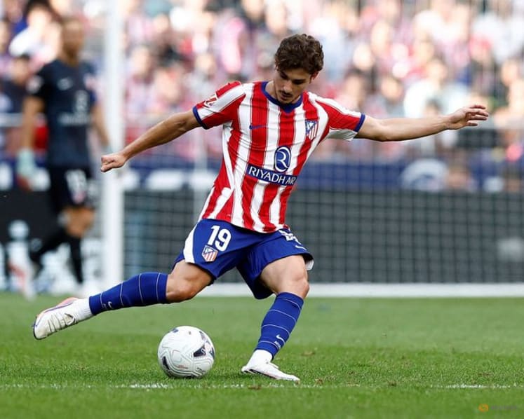 Atletico chief says Alvarez will 'never, ever' join Barcelona amid transfer pursuit