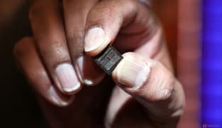 Chipmaker Micron's shares slump as tepid margin forecast eclipses AI prospects