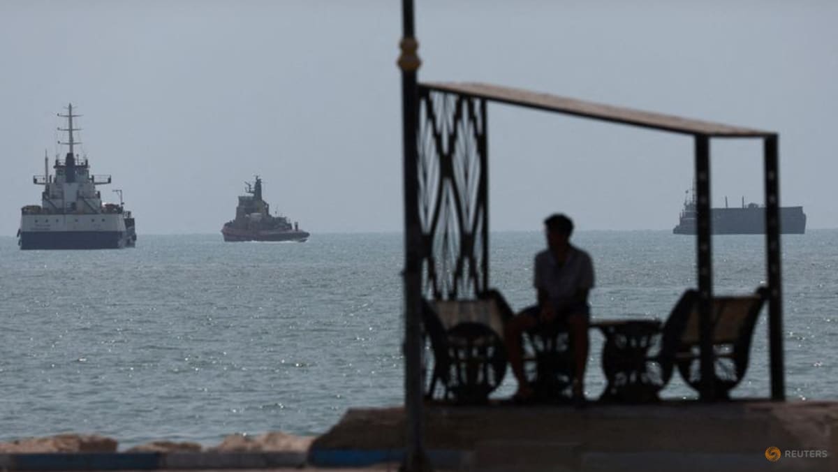 Minyak Naik 2% Setelah AS-Iran Serang — Hormuz Jadi Titik Kritis