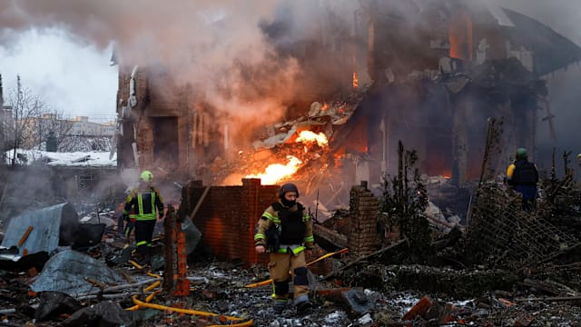 乌克兰导弹袭击俄能源设施 莫斯科机场一度关闭