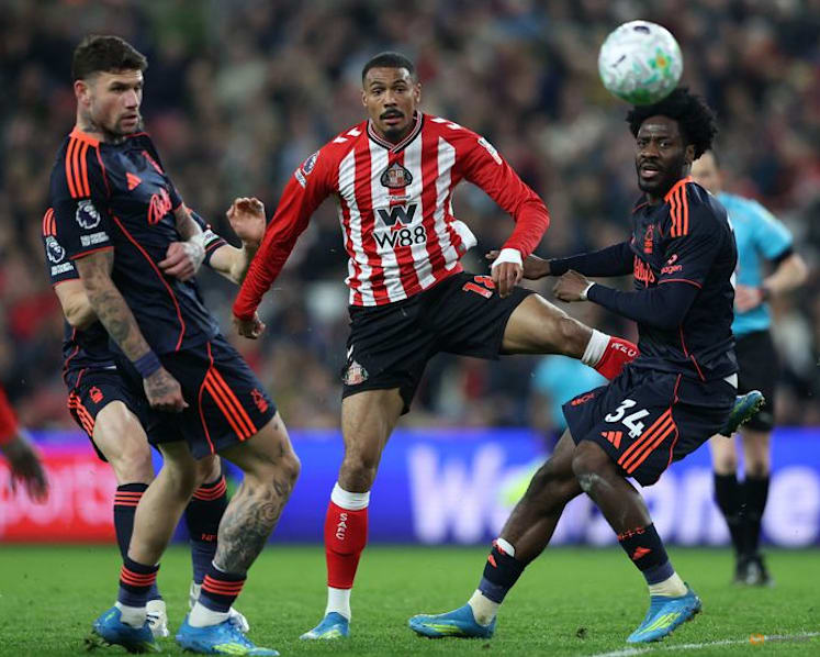 Forest eight points clear of relegation zone after 5-0 rout of Sunderland