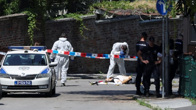 以色列驻塞尔维亚大使馆警卫被十字弓箭射伤 