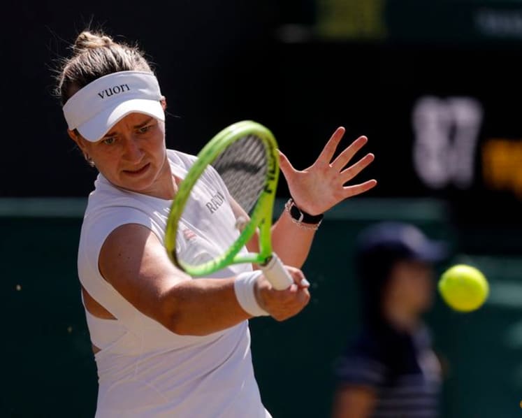 Muchova beats compatriot Krejcikova to reach Wimbledon quarter-final