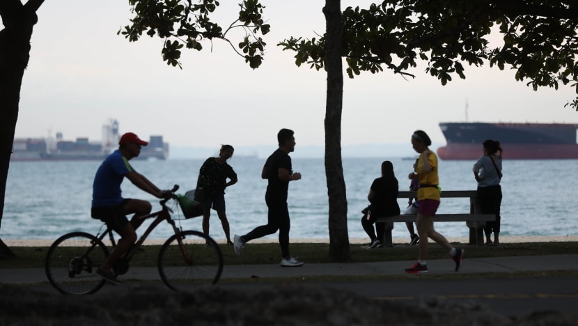 Explainer: Could jogging behind someone get you infected with Covid-19?