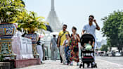 Thailand-tourists-bangkok-2