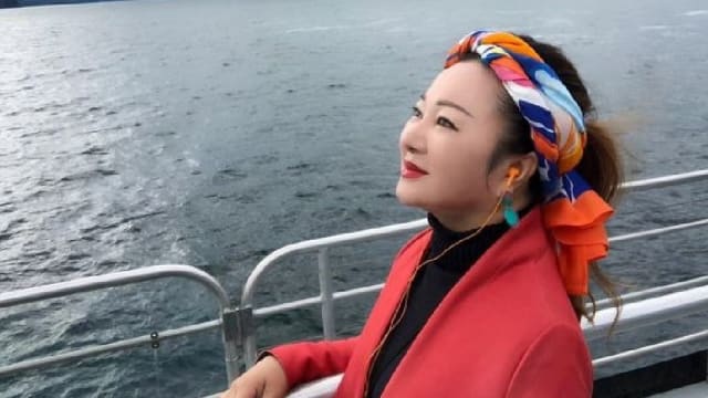 大家同在一条船上　白冰冰亲睹李玟、Bruce邮轮甜蜜互动