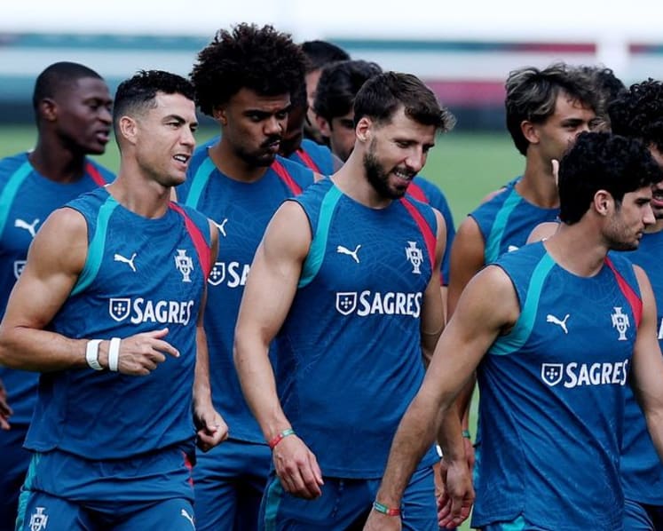 Portugal and Colombia battle for top spot to dodge heavyweights in last 32