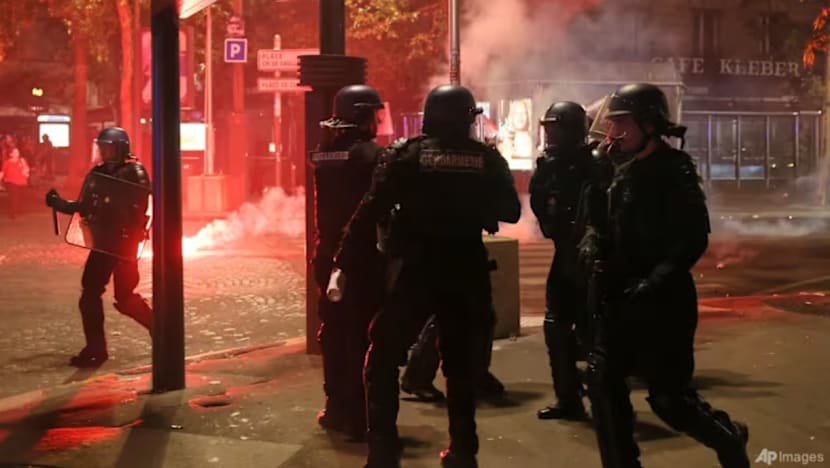 Lebih 890 ditahan dalam keganasan raikan kemenangan PSG di Perancis