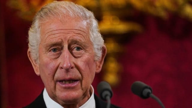 英国皇家造币厂推出首枚刻有国王查尔斯三世肖像硬币