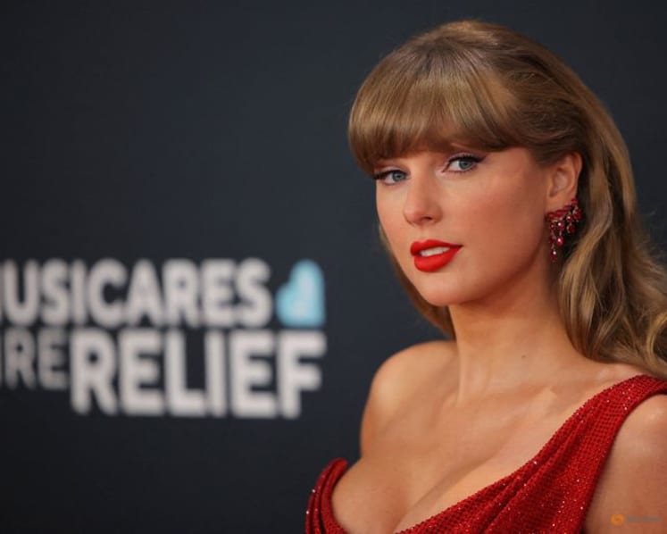 Taylor Swift files to trademark her voice, likeness to ward off AI deepfakes