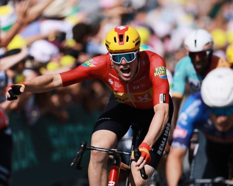 Waerenskjold claims surprise win in stage 11 of Tour de France