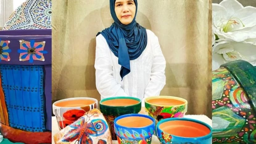 Rezeki COVID-19: Dari lukis atas kanvas ke hasil seni di atas pasu Rezeki COVID-19: Dari lukis atas kanvas ke hasil seni di atas pasu