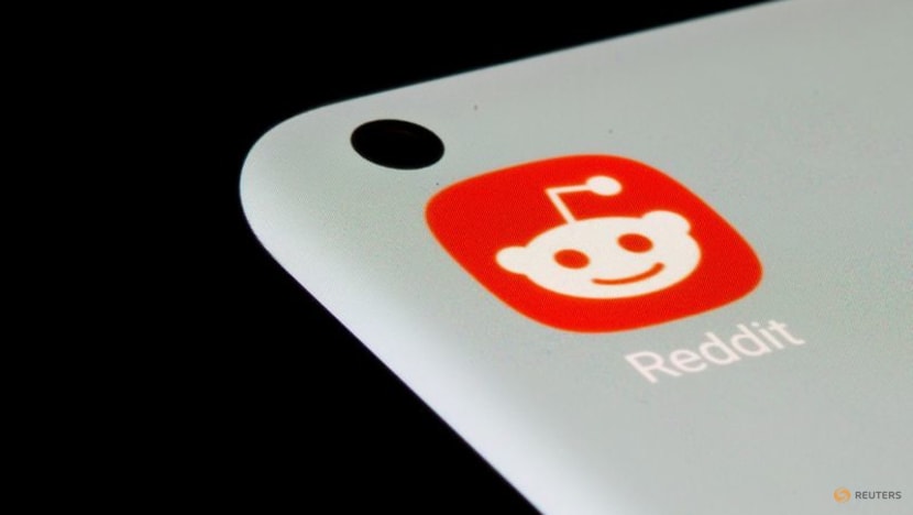 Reddit, X back up after outages impact US users, Downdetector shows