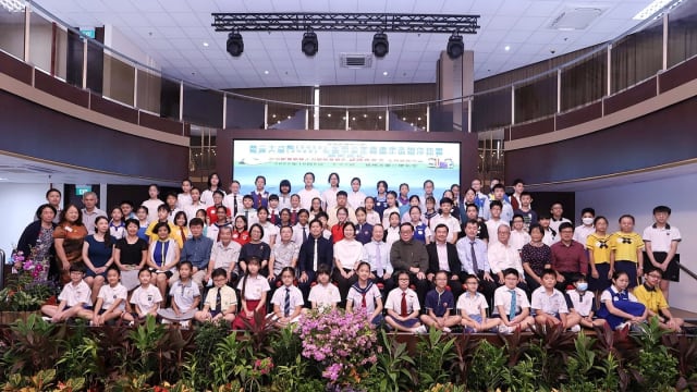 时隔两年再办学生华文创作比赛  颜晓芳今天主持颁奖