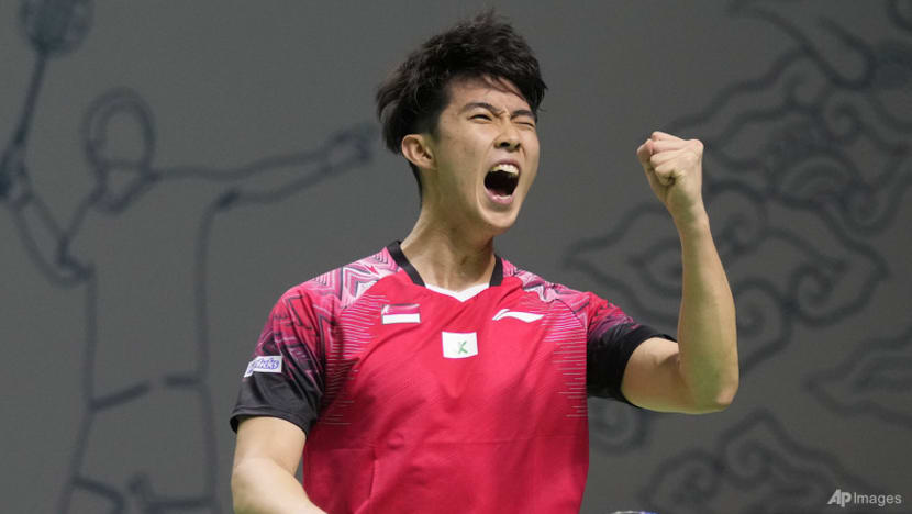 Pada tangga ke-5 di dunia, Loh Kean Yew kini pemain badminton lelaki dengan ranking tertinggi di Singapura Pada tangga ke-5 di dunia, Loh Kean Yew kini pemain badminton lelaki dengan ranking tertinggi di Singapura
