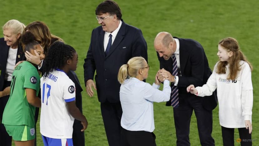 Kelly the hero as England sink Spain in shootout to win Euro 2025