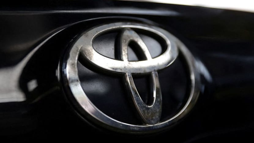 Toyota group firm extends Toyota Industries tender offer to boost buyout's chances