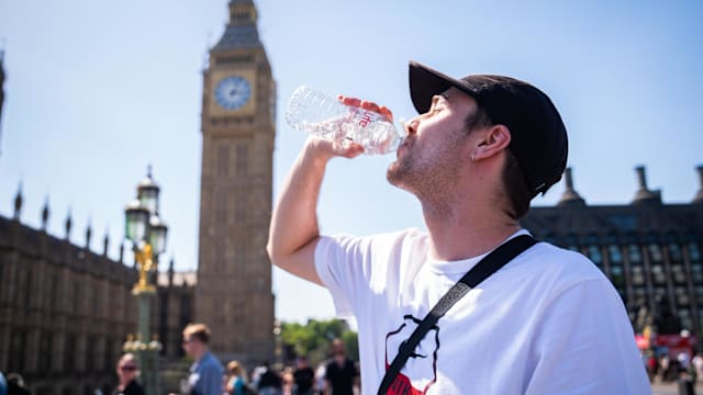 英国最高气温在24小时内 两度破纪录