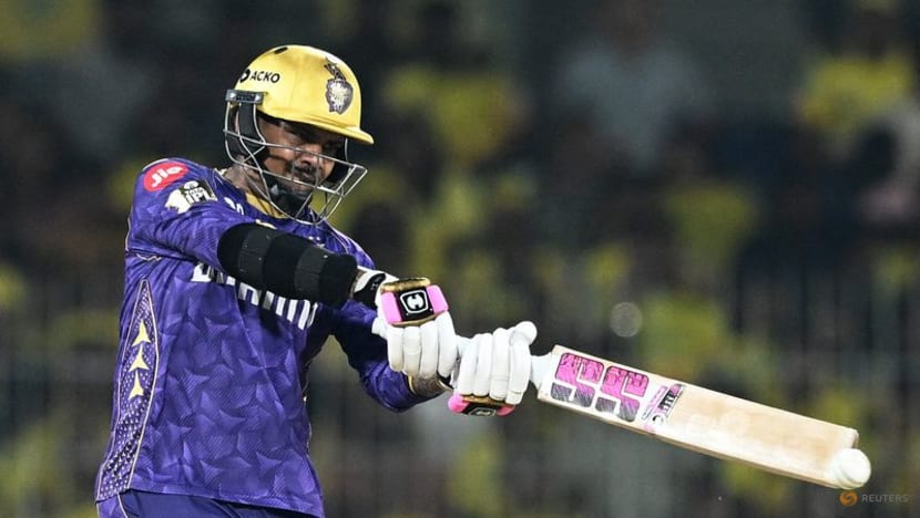 Not even Dhoni can halt Chennai's slide in IPL