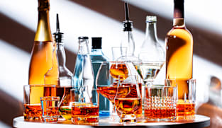 தாய்லந்தில் புதிய சட்டம் - நள்ளிரவுக்குப் பின்னர் மது அருந்தினால் அபராதம்