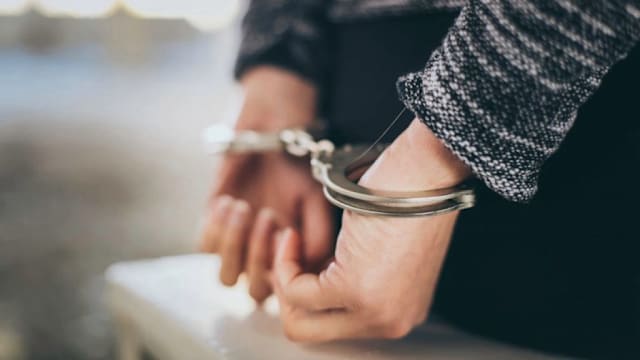 涉每天性侵十岁学生 美国女特需教师被控强奸罪