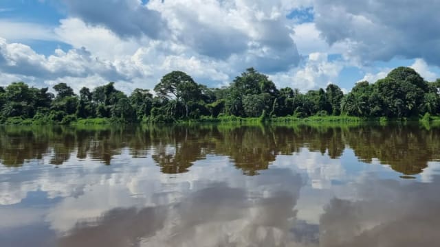 刚果发生船只起火沉没事故 至少148人死亡逾百人失踪