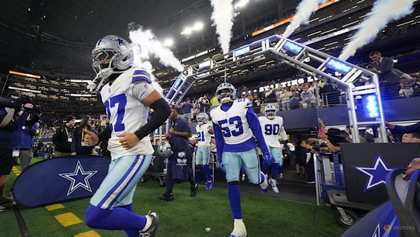 NFL's Dallas Cowboys top Forbes' most valuable teams list