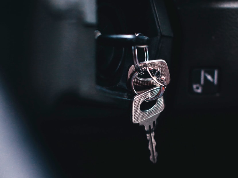 One victim paid Lee Kin Wah about S$100,000 for a Toyota Estima Aeras after trading in his old vehicle. Ownership of the car was never transferred to him and it was eventually repossessed by a credit company and sold off.