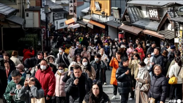 日本考虑调高国际观光客旅游税 以应对过度旅游问题