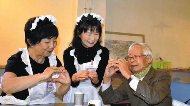 阿嬷也能当俏女仆！你敢挑战“黄泉咖啡厅”吗？