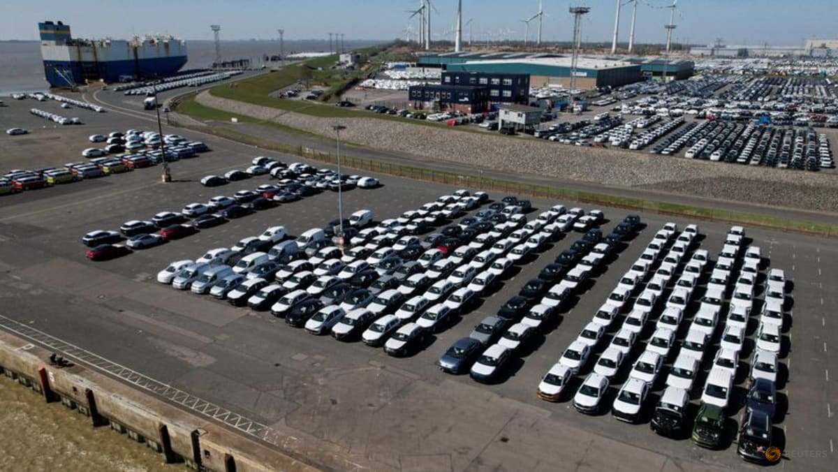 Automakers plan billions in US investments but seek clear trade rules