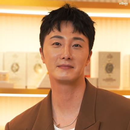 丁一宇　年近不惑，魅力自成