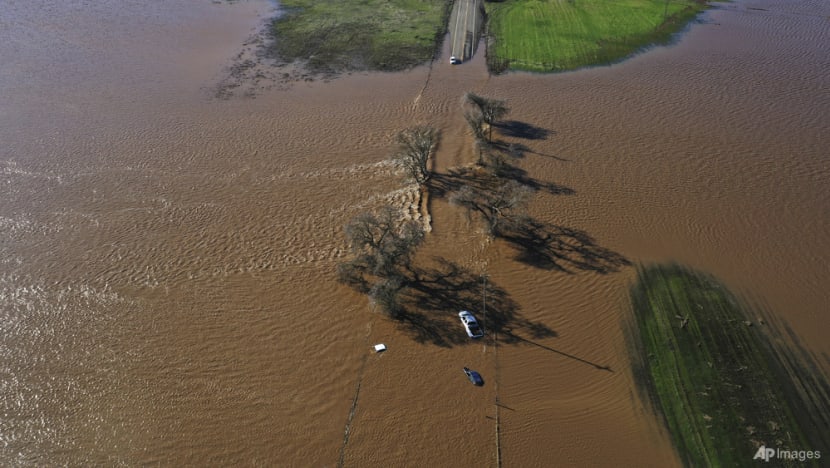 California dries out, digs out after storm dumps rain, snow California dries out, digs out after storm dumps rain, snow
