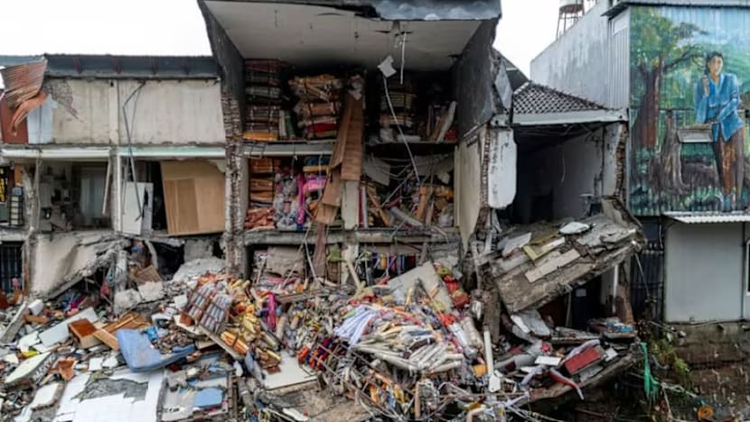 Lemah urus sisa, bina hotel & vila secara tidak mampan burukkan banjir Bali, kata Menteri Sekitaran Indonesia