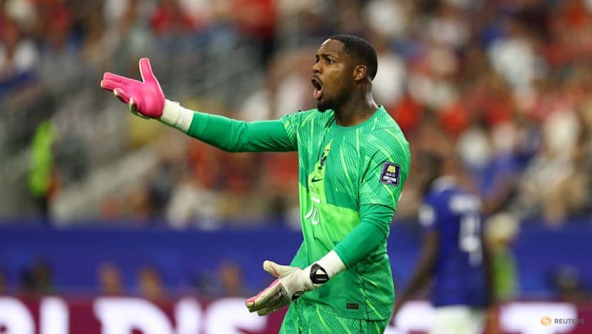 France fail World Cup Spanish test in spectacular fashion