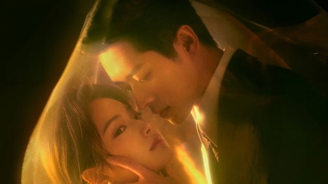 丞磊新剧《玉簟秋》未播先惹议　海报挨轰物化女性，还被指抄袭《不二之臣》