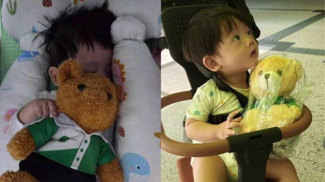 泰迪熊串起温馨缘分 母子获易塔通赠送新款小熊
