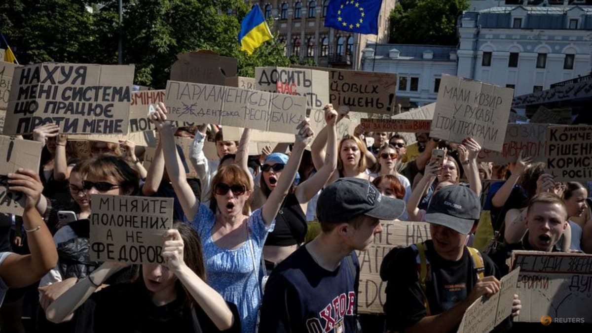 Bitter row splits Ukraine's military leadership after defence minister ousted