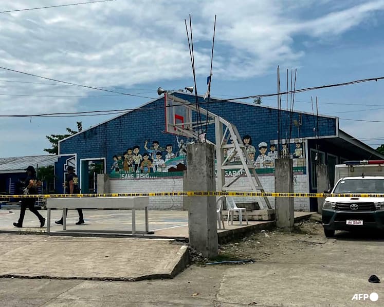 Three killed and seven injured in Philippine school shooting