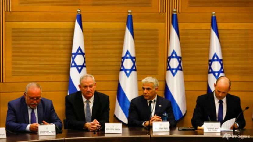 Israel looks to renew law that keeps out Palestinian spouses