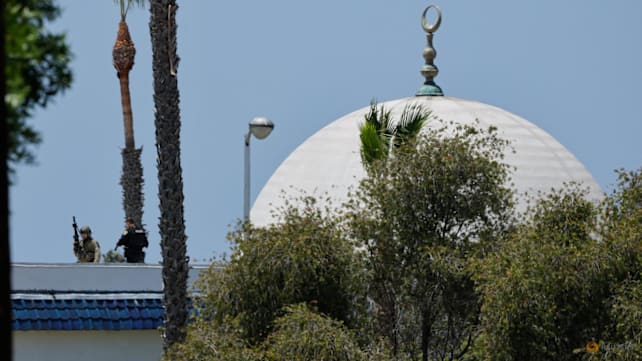 Penembakan di masjid San Diego tewaskan lima orang, termasuk dua pelaku yang bunuh diri