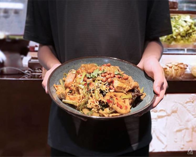 Spicy food equals weight loss? That mala xiang guo is actually packed with calories