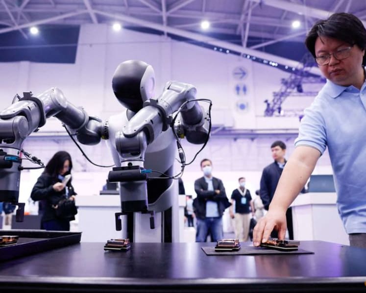 Foxconn's Q4 revenue jumps 22% to record high on AI demand
