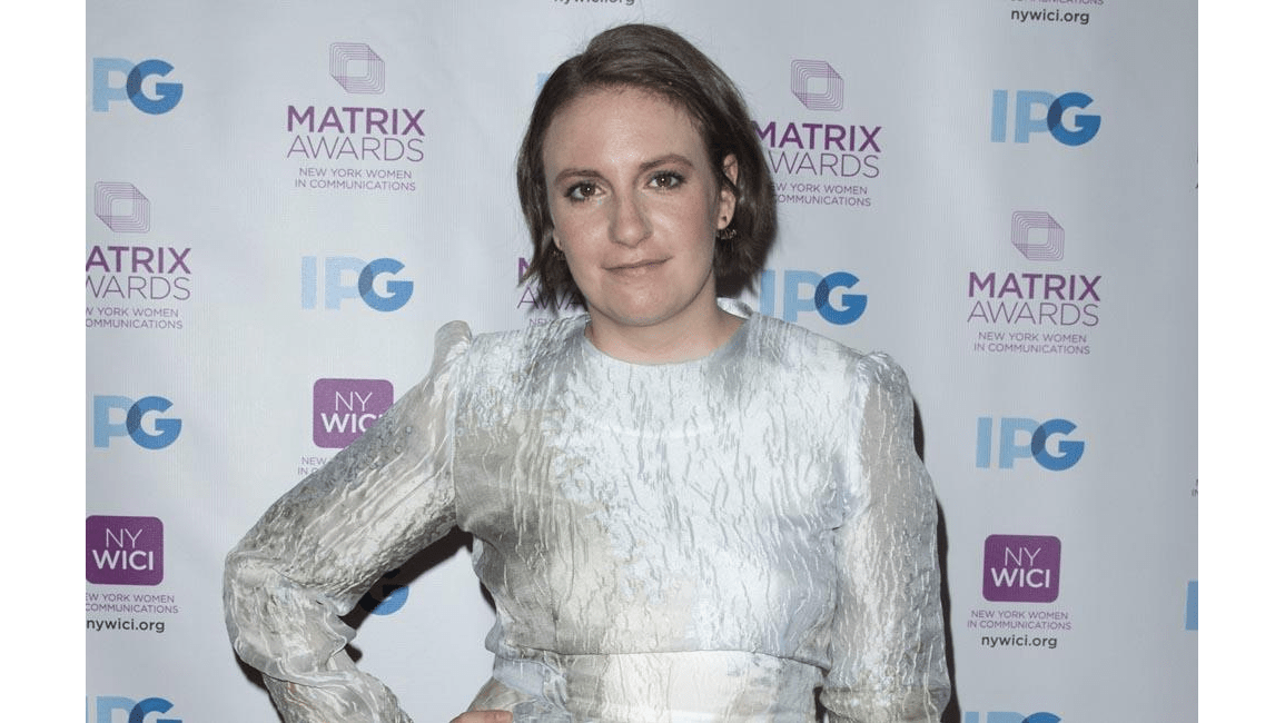 Lena Dunham announces Lenny tour 8days