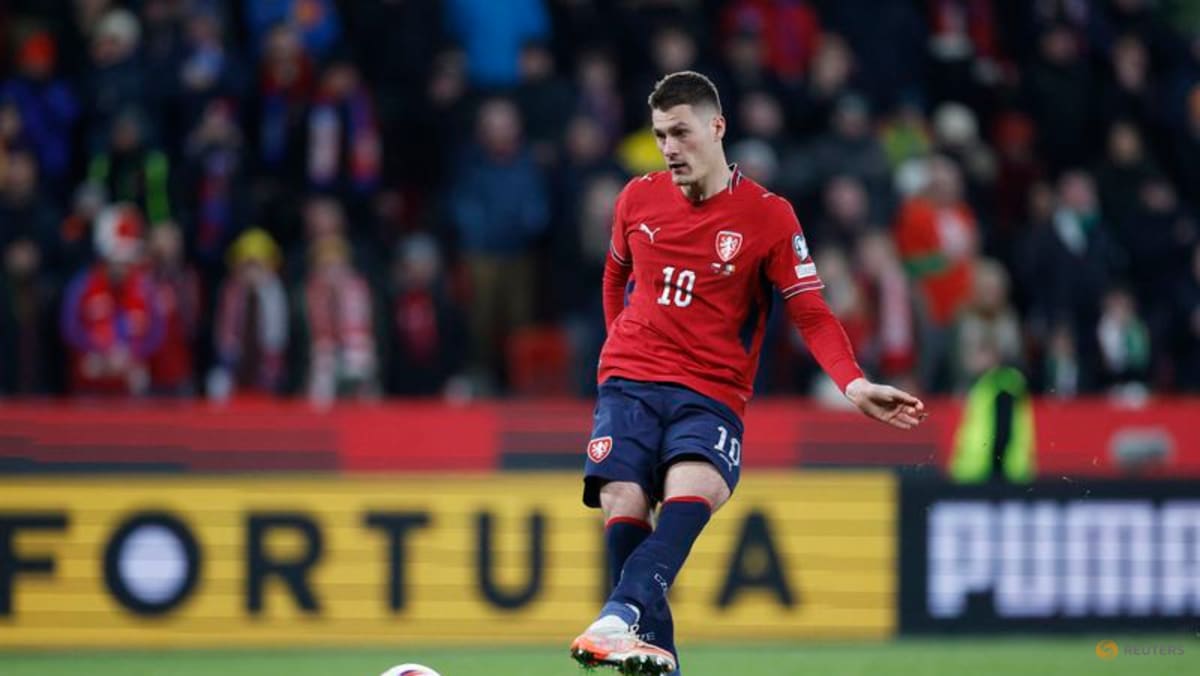 Czechs tap experience and domestic champions Slavia for final World Cup squad