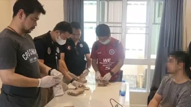 一分钟劫88条金链 泰国富家子抢金店竟为投资 