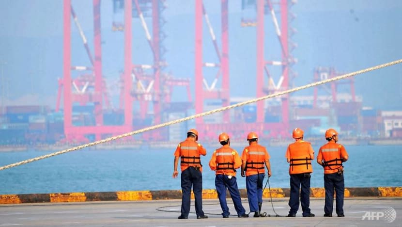 Oil spills outside China's Qingdao port after ship collision