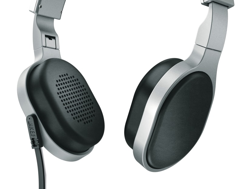 A home theatre on your head